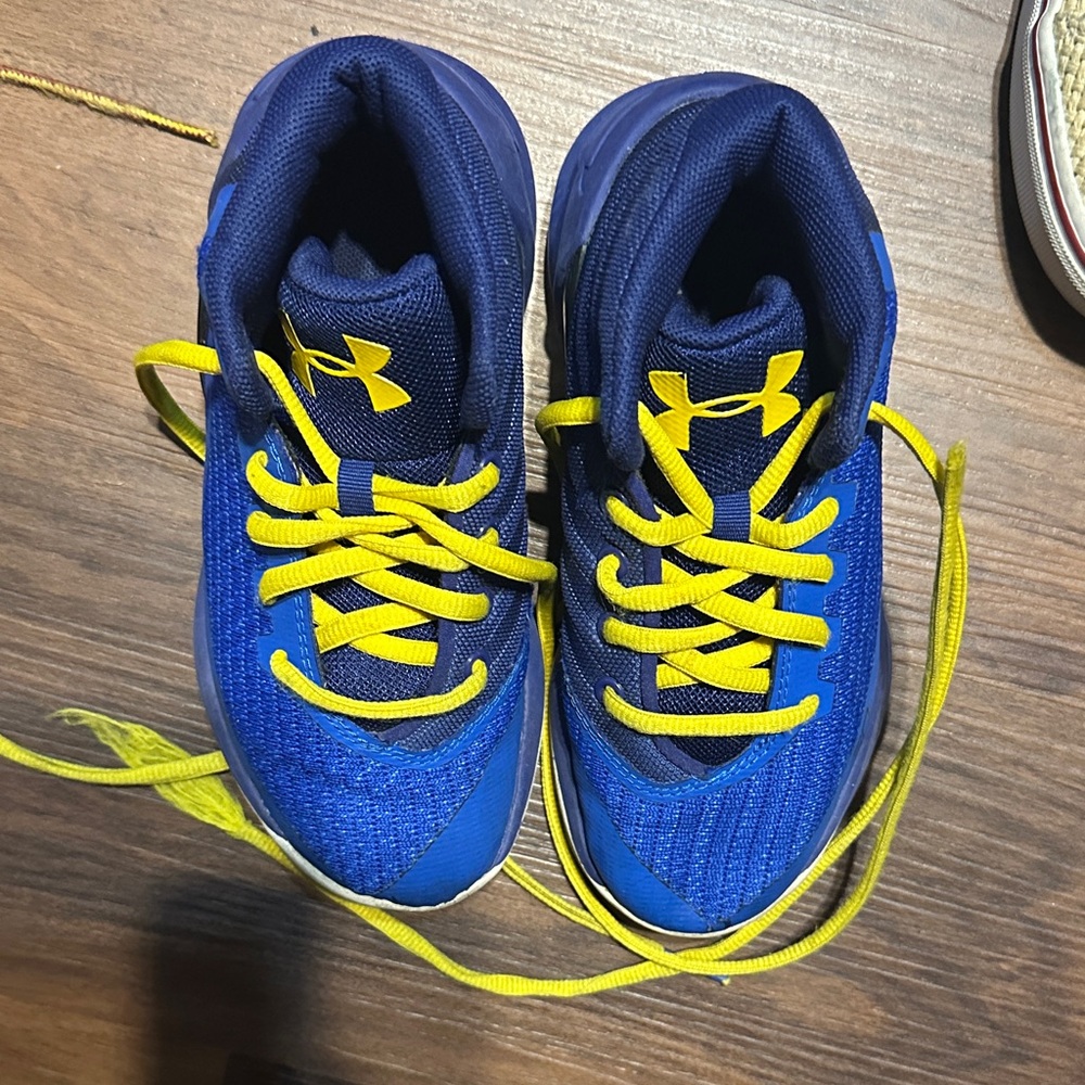 Under Armour Kids Sneakers in Blue and Yellow